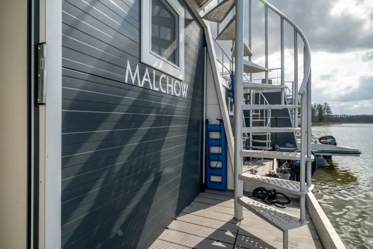 YachtSuite Malchow Hausboot mieten